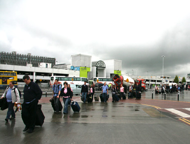 Trudging to our Irish bus at Dublin airport