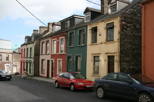 Row houses: two up, two down (rooms)