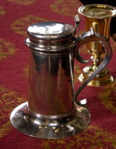 Flagon with whistle